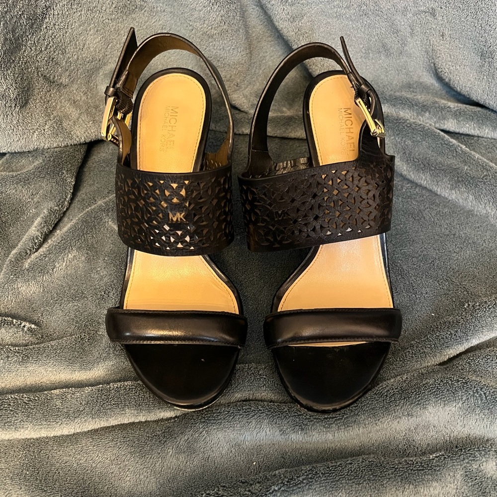 Brand- MICHAEL Micheal Kors , leather upper , rubber outsole , size 7M, 3in heel